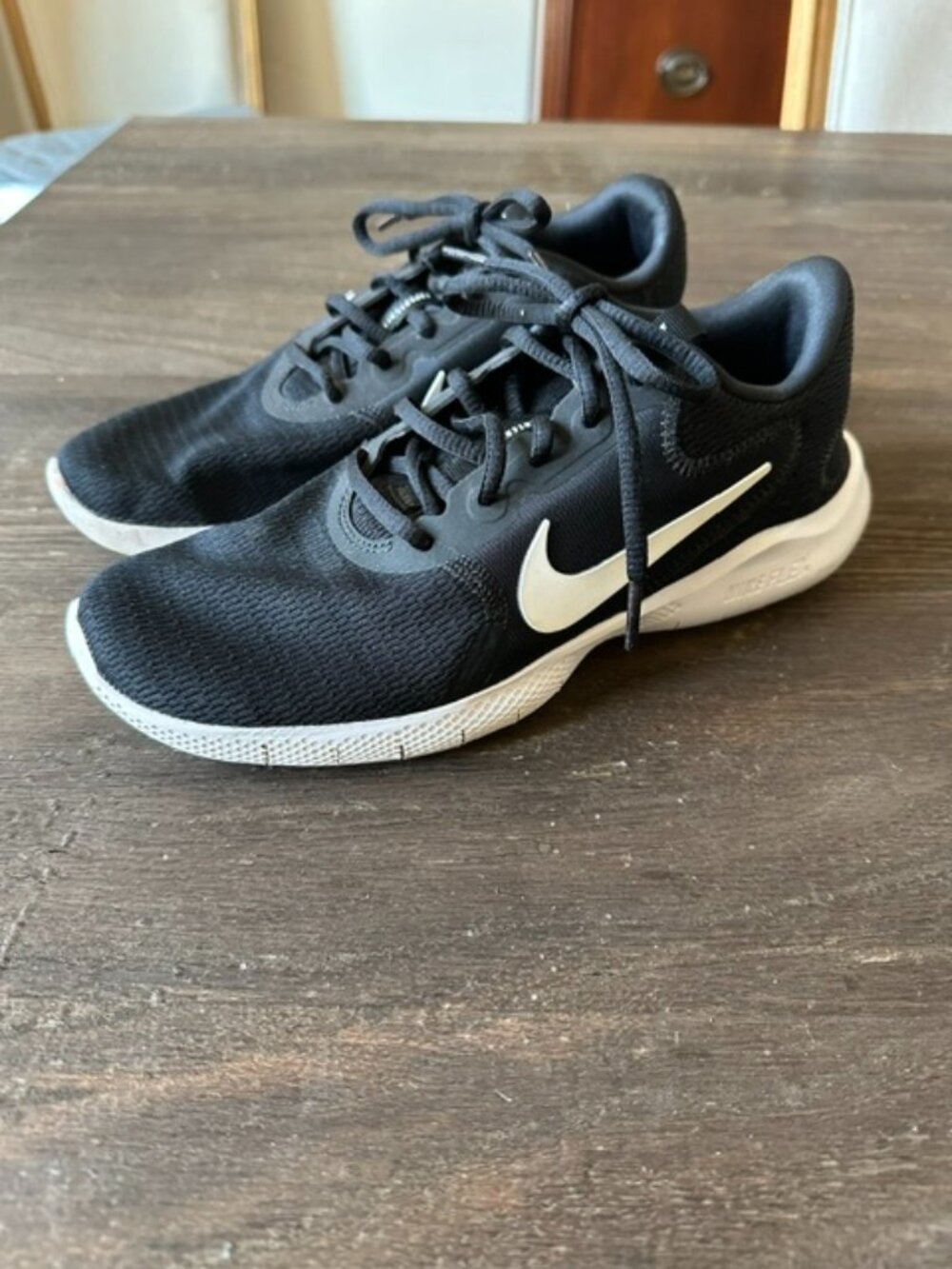 Women's NIKE Flex - Black - size 7 1/2